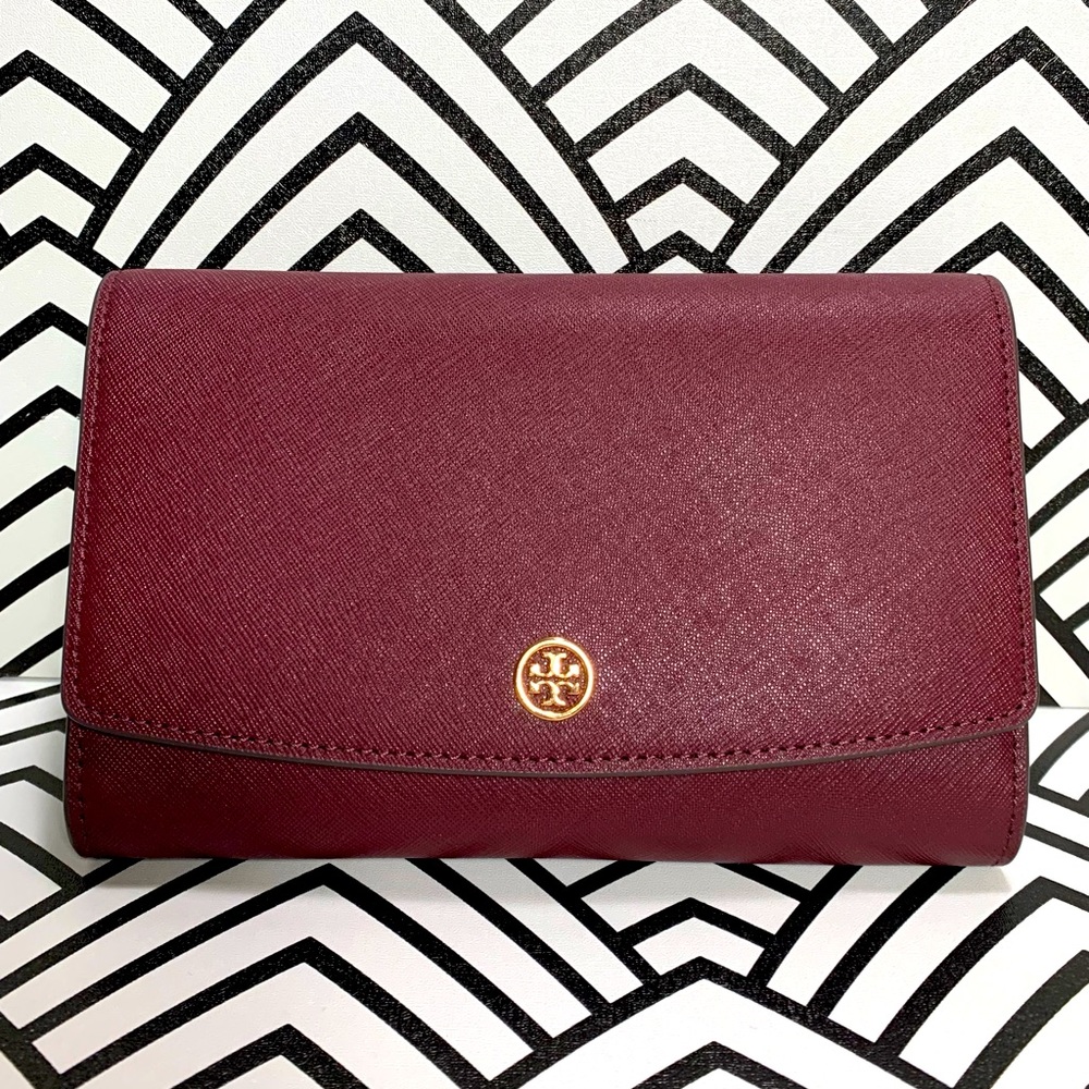Tory Burch Robinson Chain Wallet in Wine